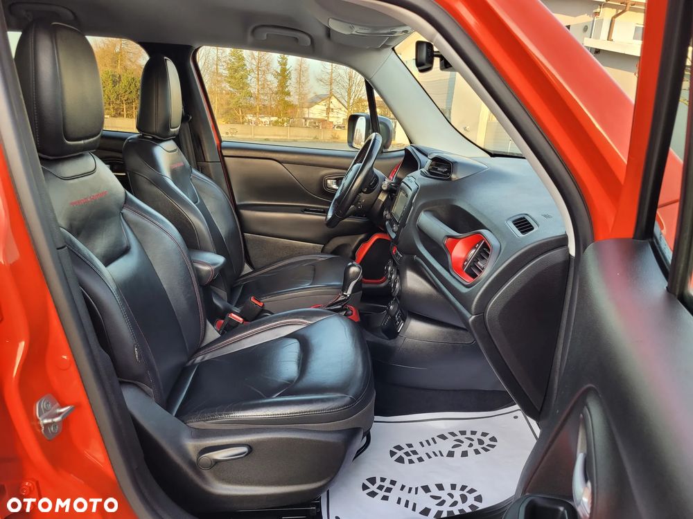 Jeep Renegade - 16