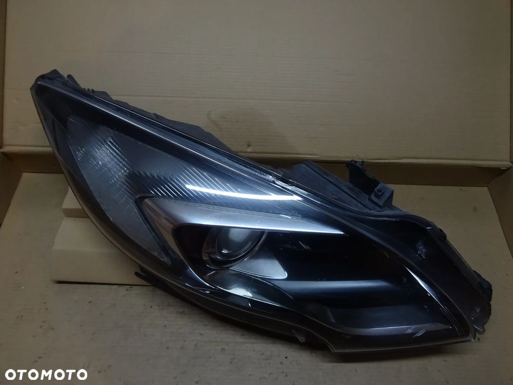 LAMPY REFLEKTORY PRZEDNIE PRAWY PRZÓD OPEL ZAFIRA C TOURER - 9