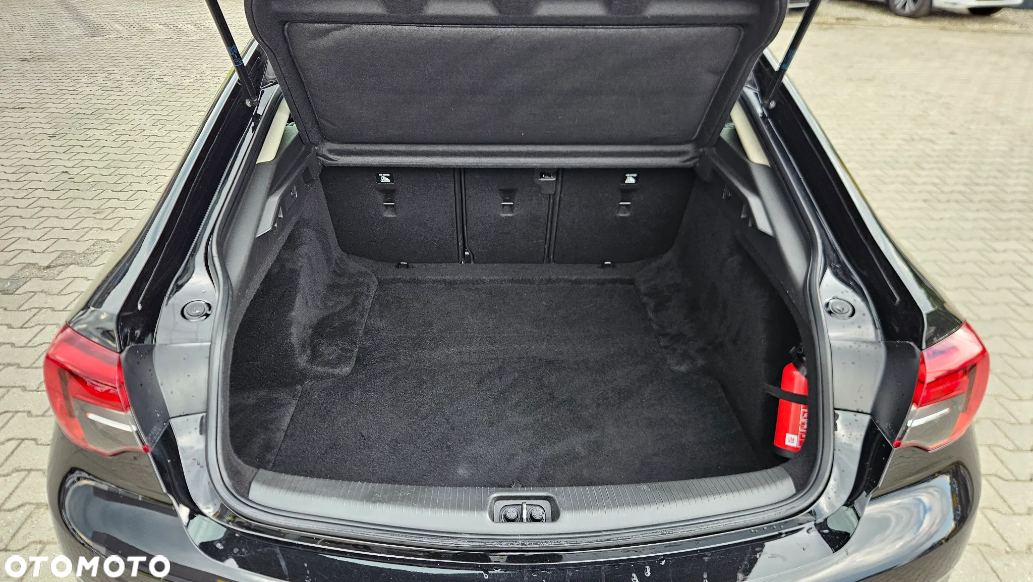Opel Insignia 1.5 T Elite S&S - 19