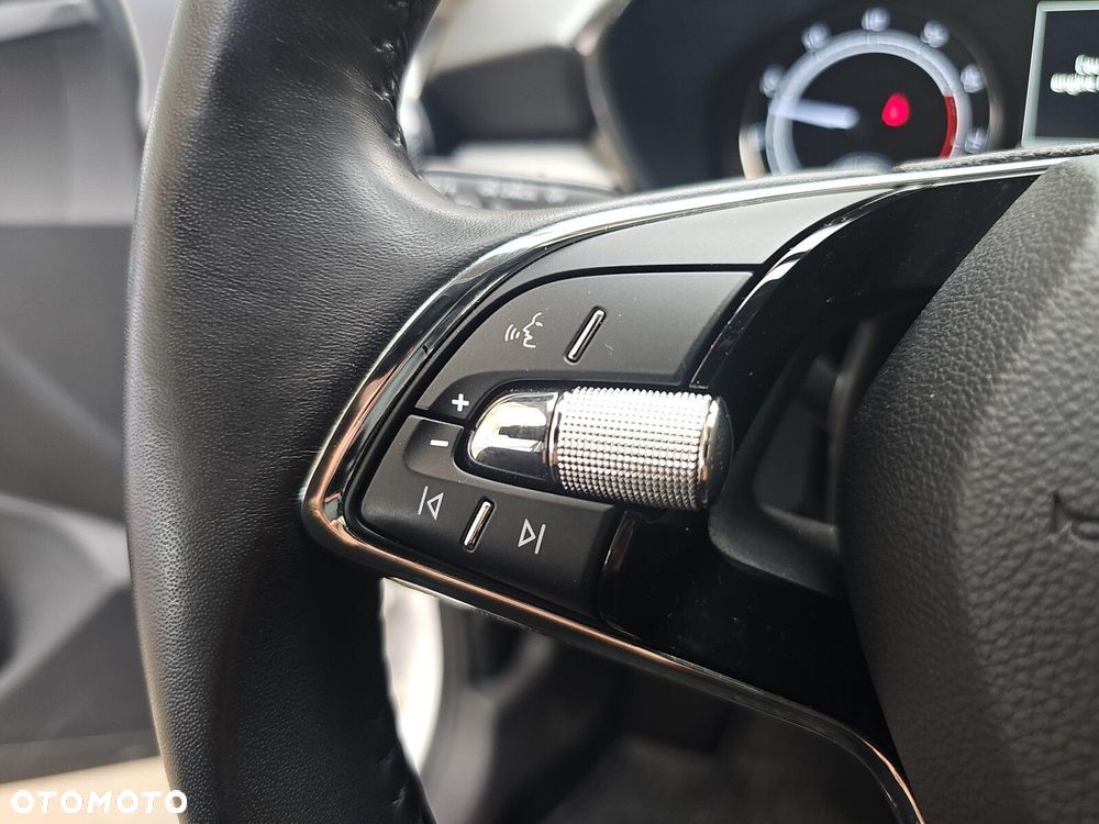 Skoda Fabia 1.0 TSI Ambition - 14