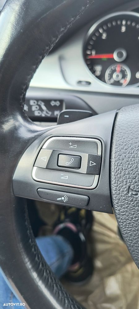 Volkswagen Passat CC 2.0 TDI BlueMotion Technology DSG Exclusive - 28