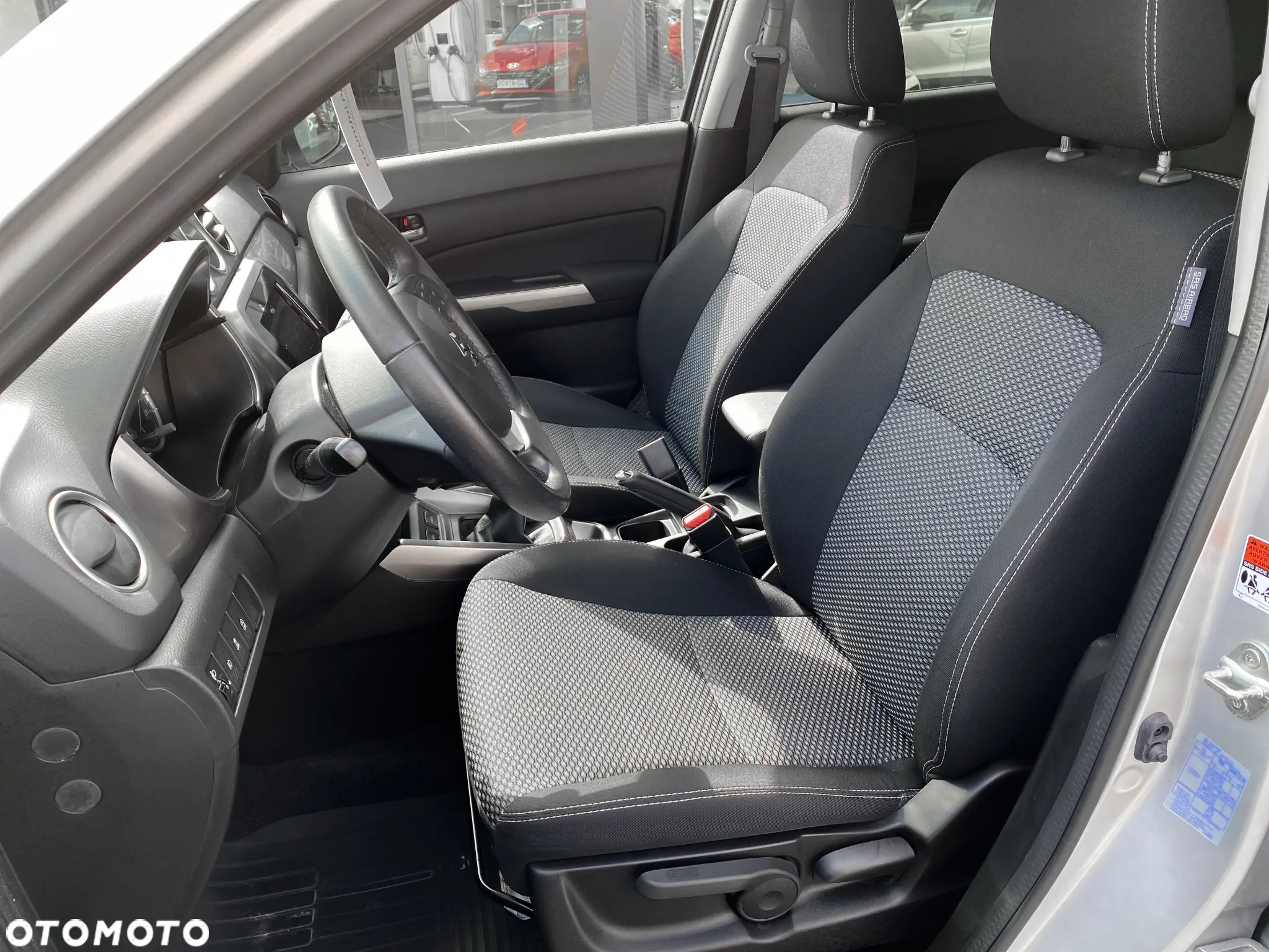 Suzuki Vitara 1.0 Boosterjet Premium 2WD - 13