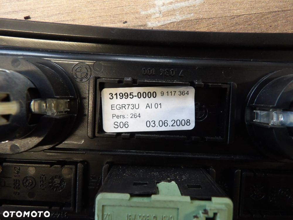 BMW - E60,E61 - TUNEL ŚRODKOWY ZAPALNICZKI - 9117364 - 2