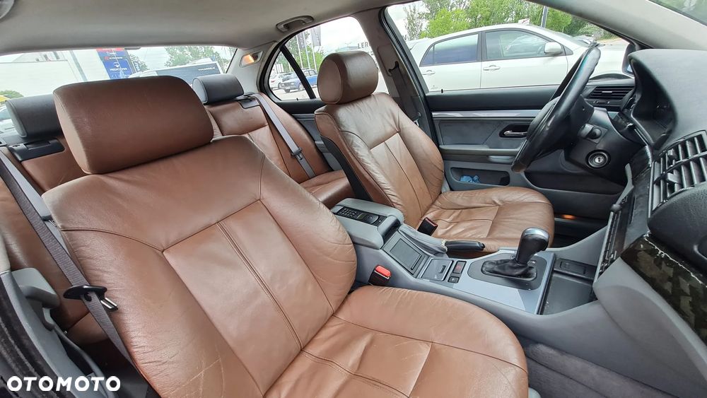 BMW Seria 5 - 10