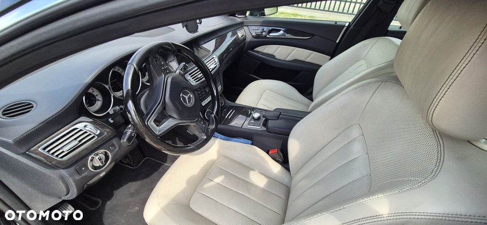 Mercedes-Benz CLS 350 CDI BlueEff - 8