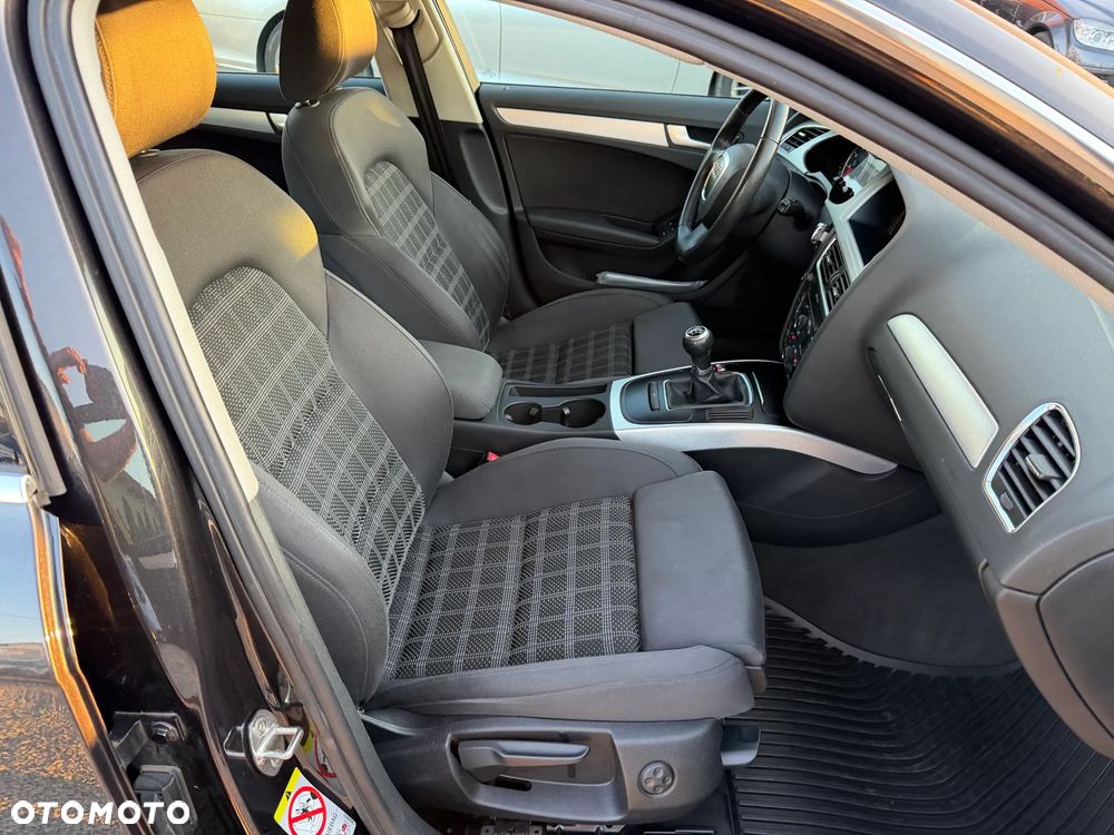 Audi A4 Avant 1.8 TFSI Ambition - 32