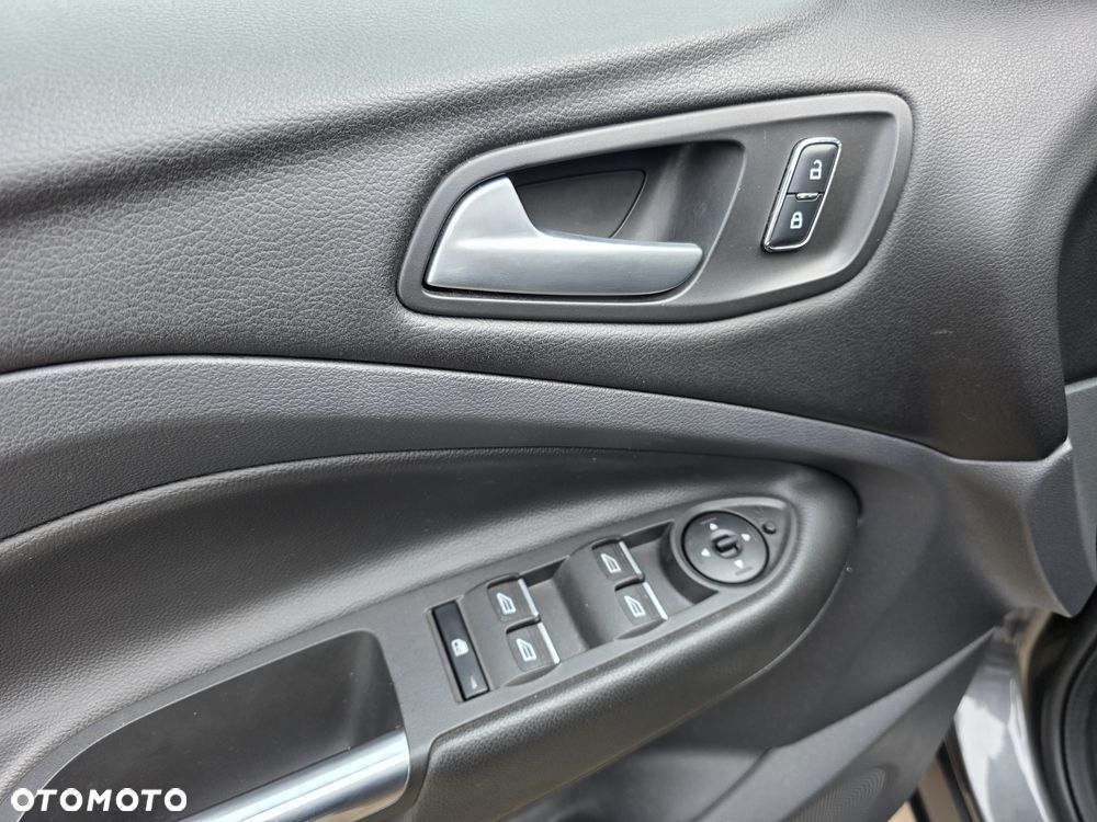 Ford Kuga 1.5 EcoBoost FWD Titanium ASS MMT6 - 17