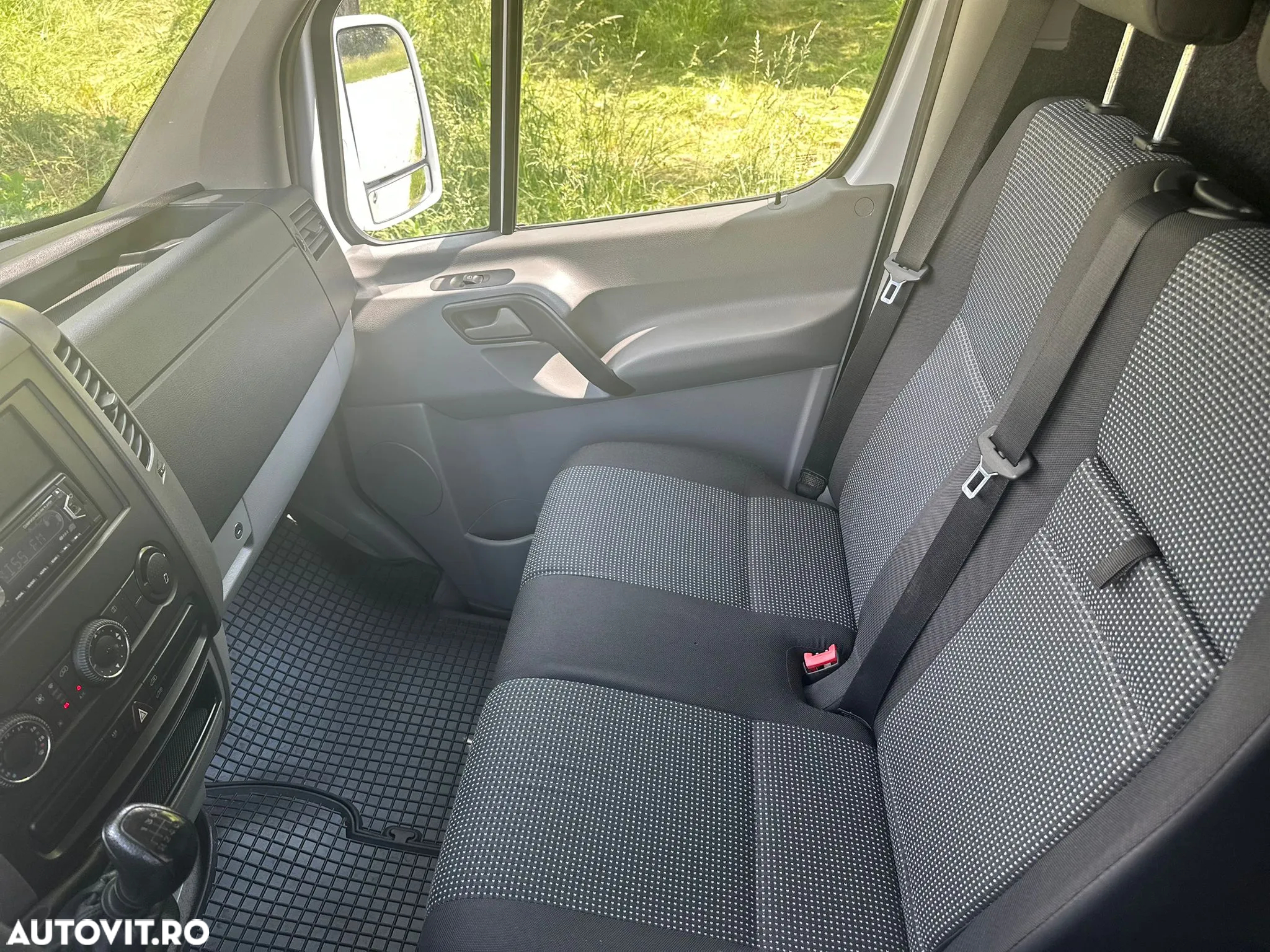 Mercedes-Benz Sprinter - 9