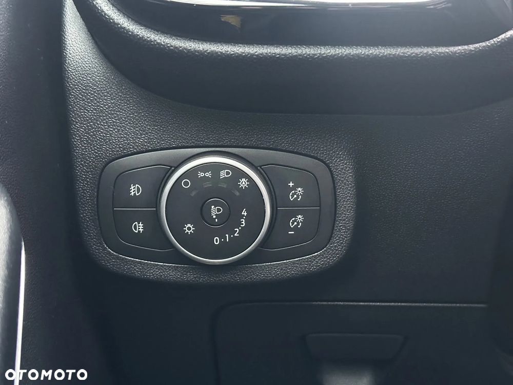 Ford Fiesta 1.0 EcoBoost Titanium X - 9