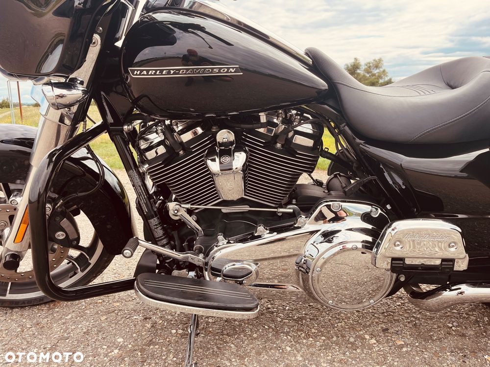 Harley-Davidson Touring Street Glide - 7