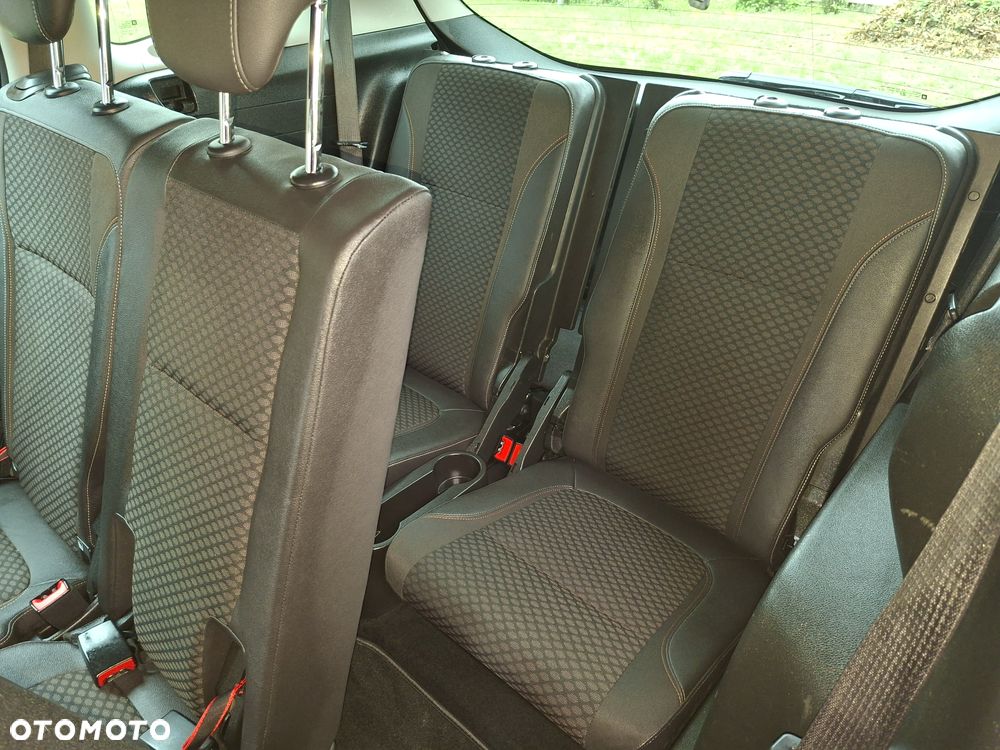 Opel Zafira 1.4 Turbo Business Edition - 11