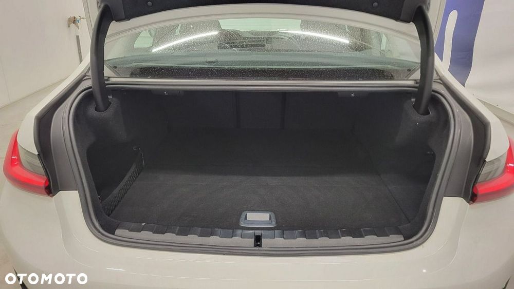 BMW Seria 3 - 22