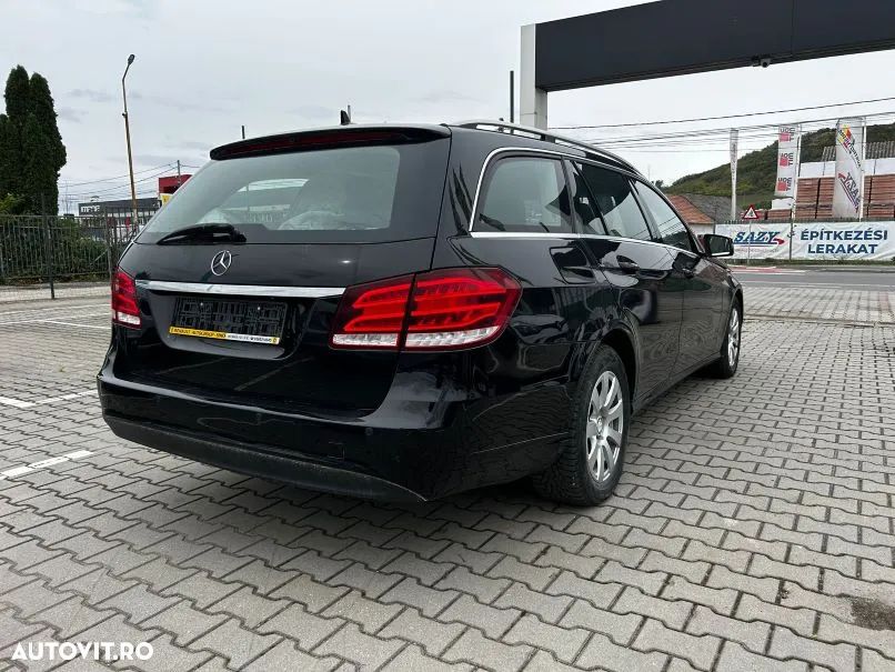 Mercedes-Benz E - 9