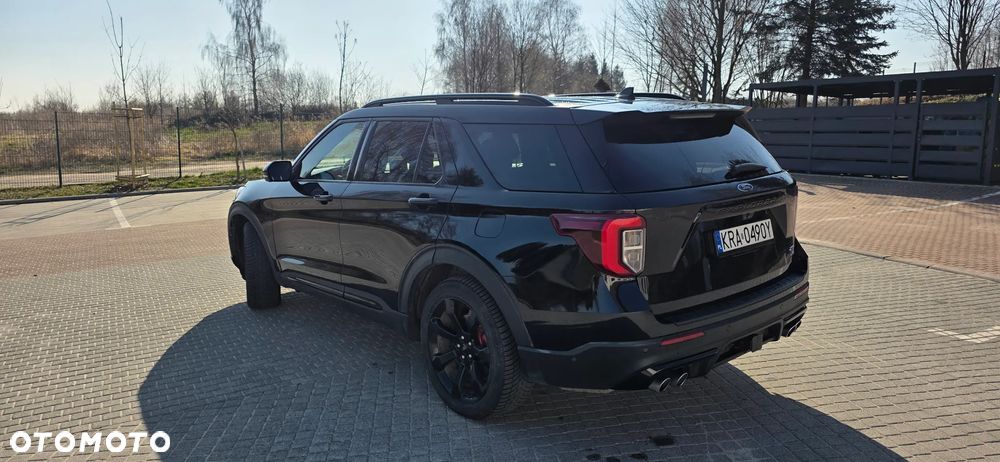 Ford Explorer EcoBoost Plug-in Hybrid ST-LINE - 3