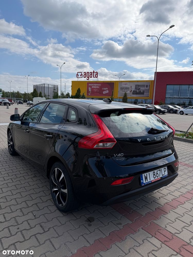 Volvo V40 T2 - 4