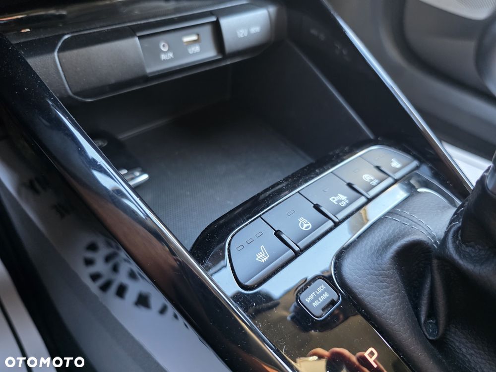 Kia Stonic 1.0 T-GDI DCT OPF Platinum Edition - 12
