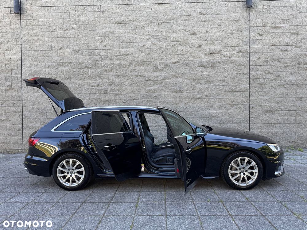Audi A4 Avant 40 TDI quattro S tronic - 38