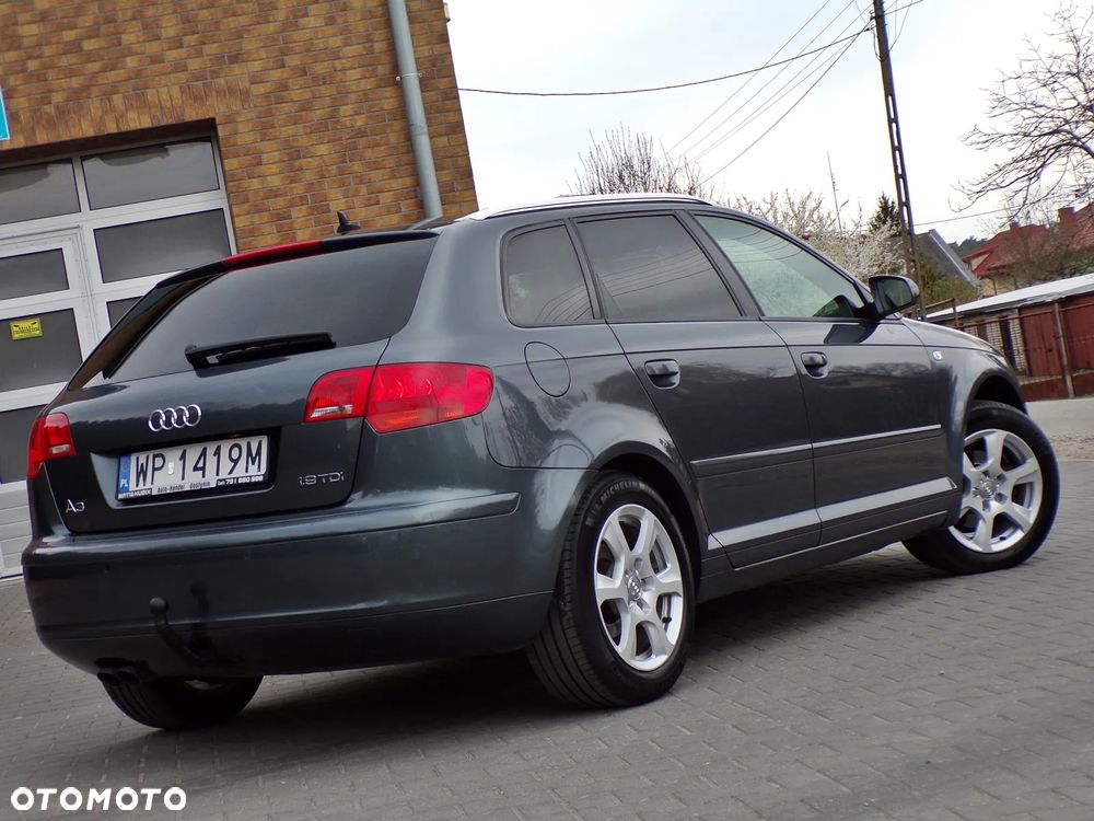 Audi A3 Sportback 1.9 TDI S line Sportpaket plus - 2