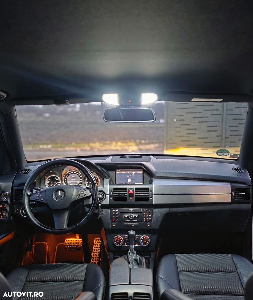 Mercedes-Benz GLK 220 CDI DPF 4Matic BlueEFFICIENCY 7G-TRONIC - 16