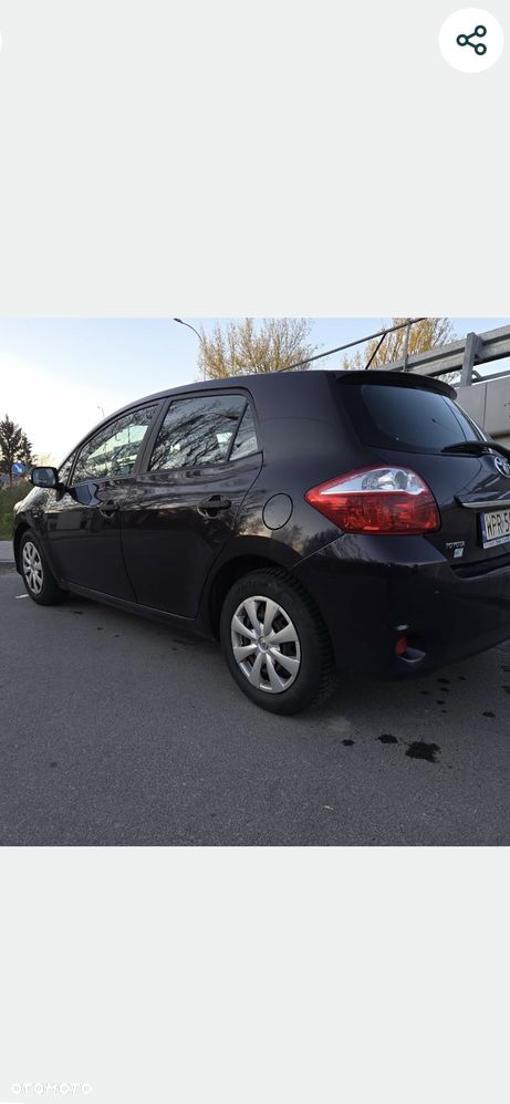 Toyota Auris 1.4 D-4D Luna - 3