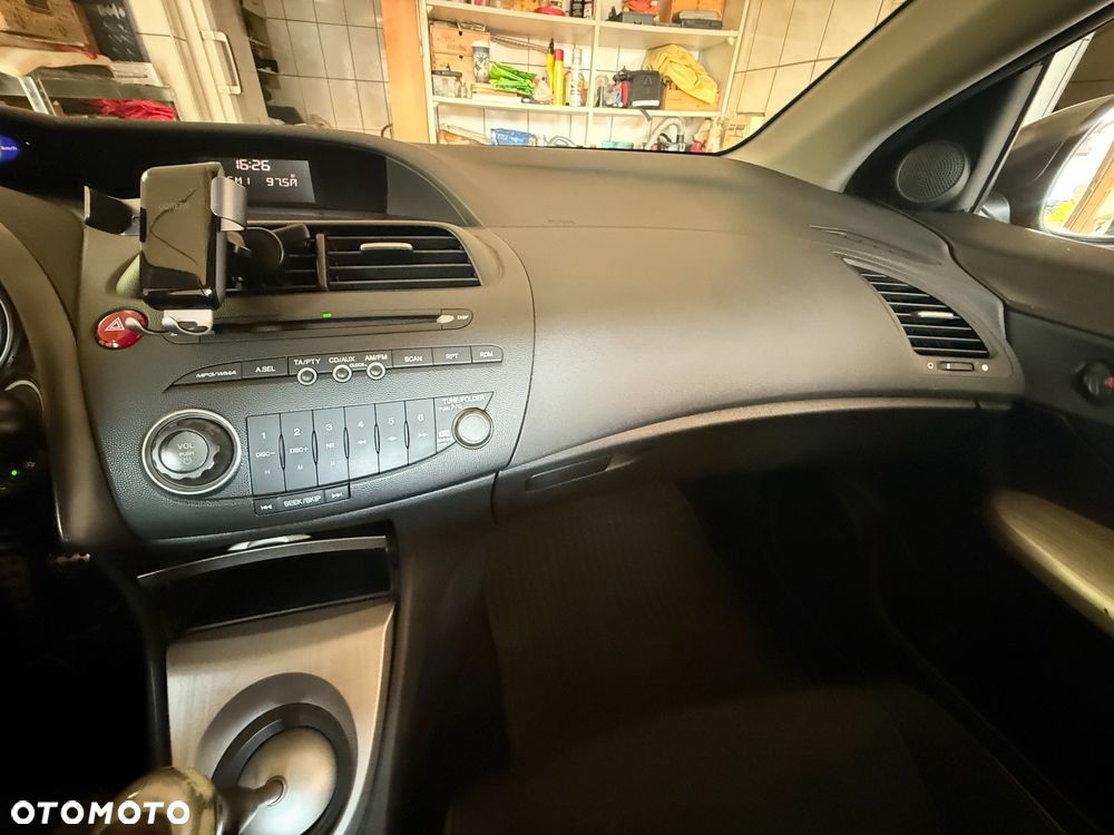 Honda Civic 1.8 Comfort - 8
