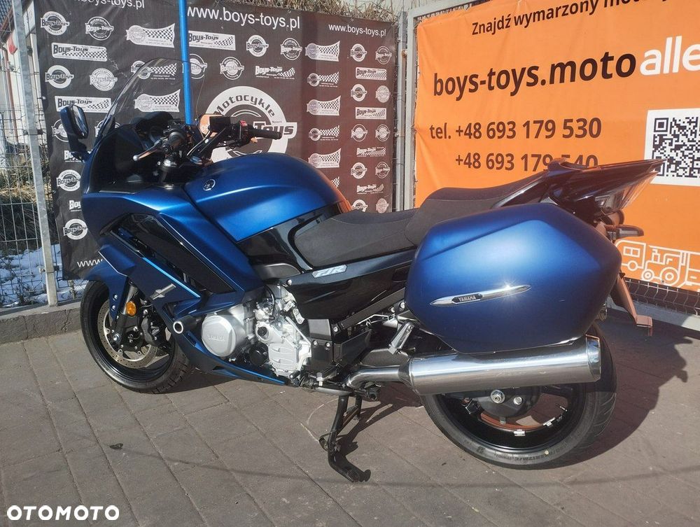 Yamaha FJR - 3