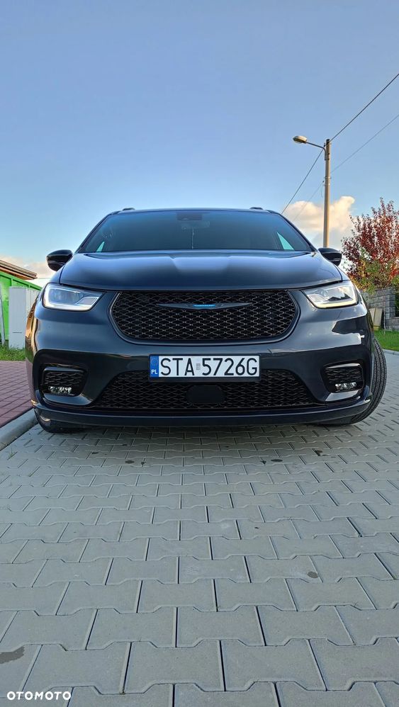 Chrysler Pacifica - 15