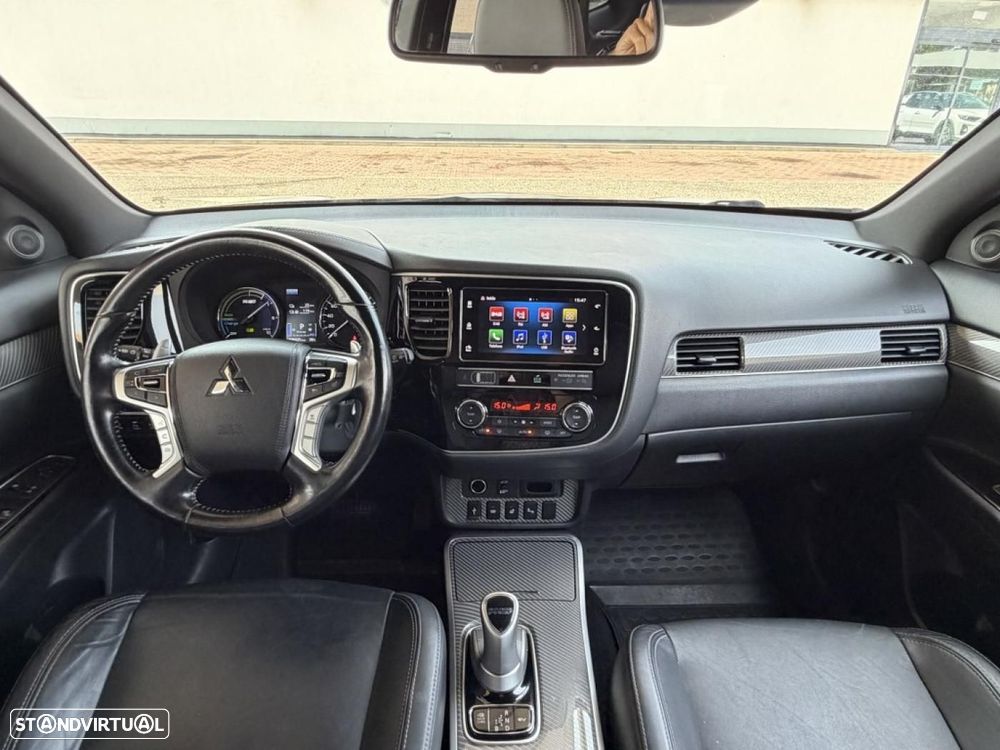 Mitsubishi Outlander 2.0 Instyle Navi - 22