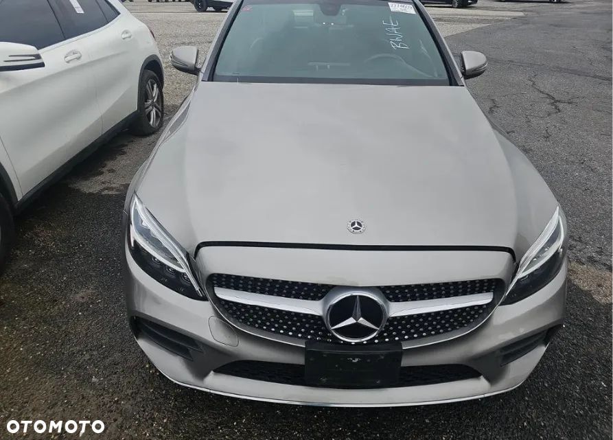 Mercedes-Benz Klasa C 300 4Matic 9G-TRONIC AMG Line - 3