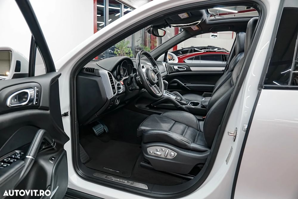 Porsche Cayenne S E-Hybrid Platinum Edition - 4