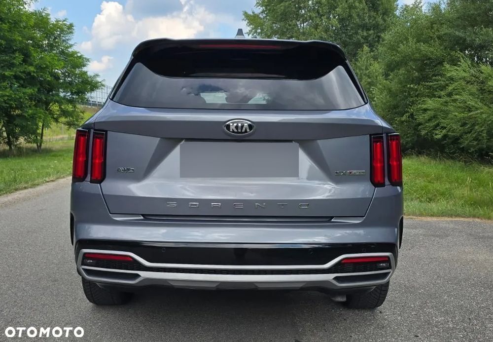 Kia Sorento - 2