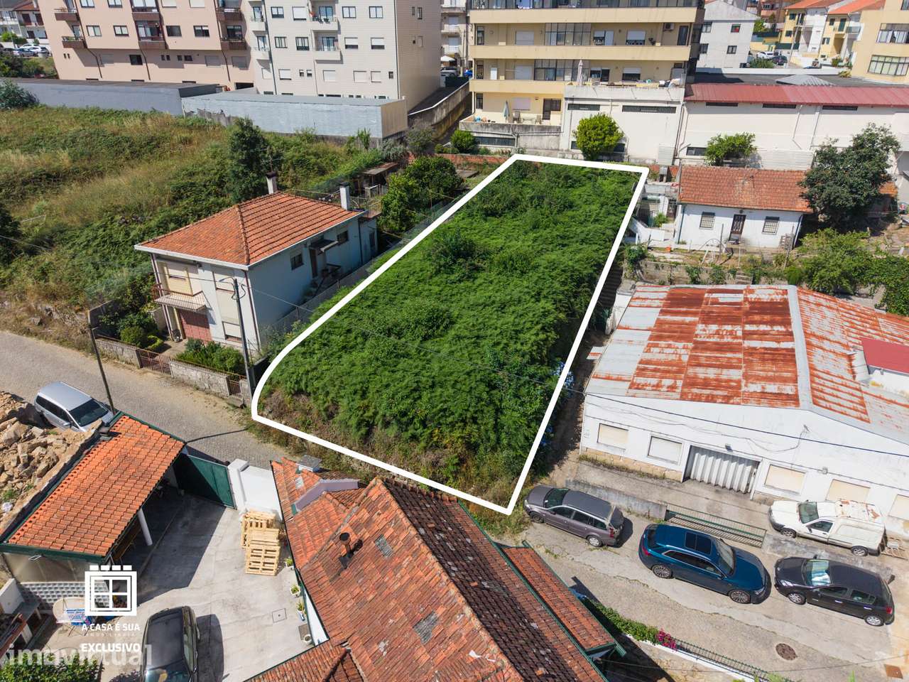 Terreno urbano em Oliveira do Douro, V. N. Gaia - Grande imagem: 3/25