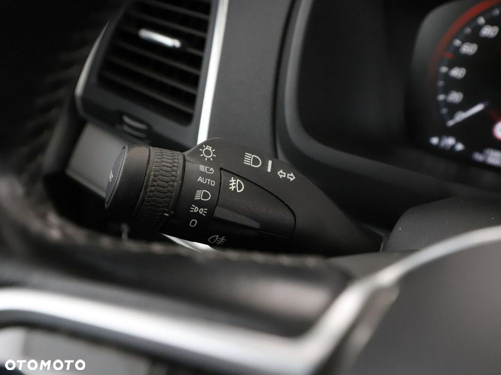 Volvo XC 90 T8 AWD Twin Engine Geartronic Momentum - 34