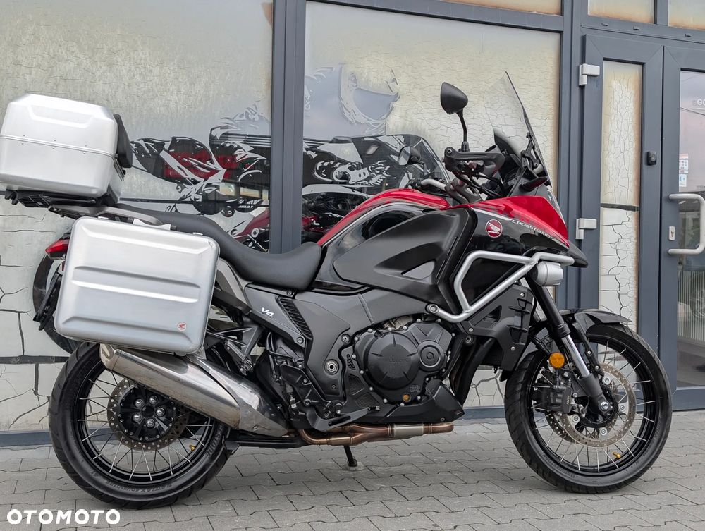 Honda VFR - 13