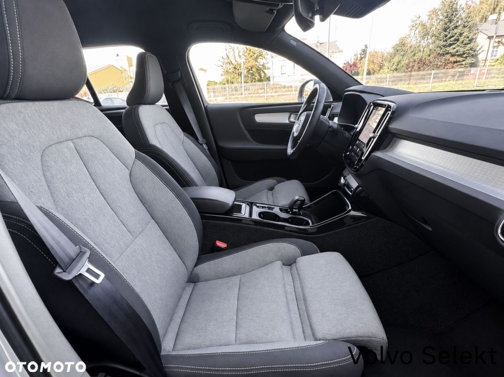 Volvo XC 40 - 30