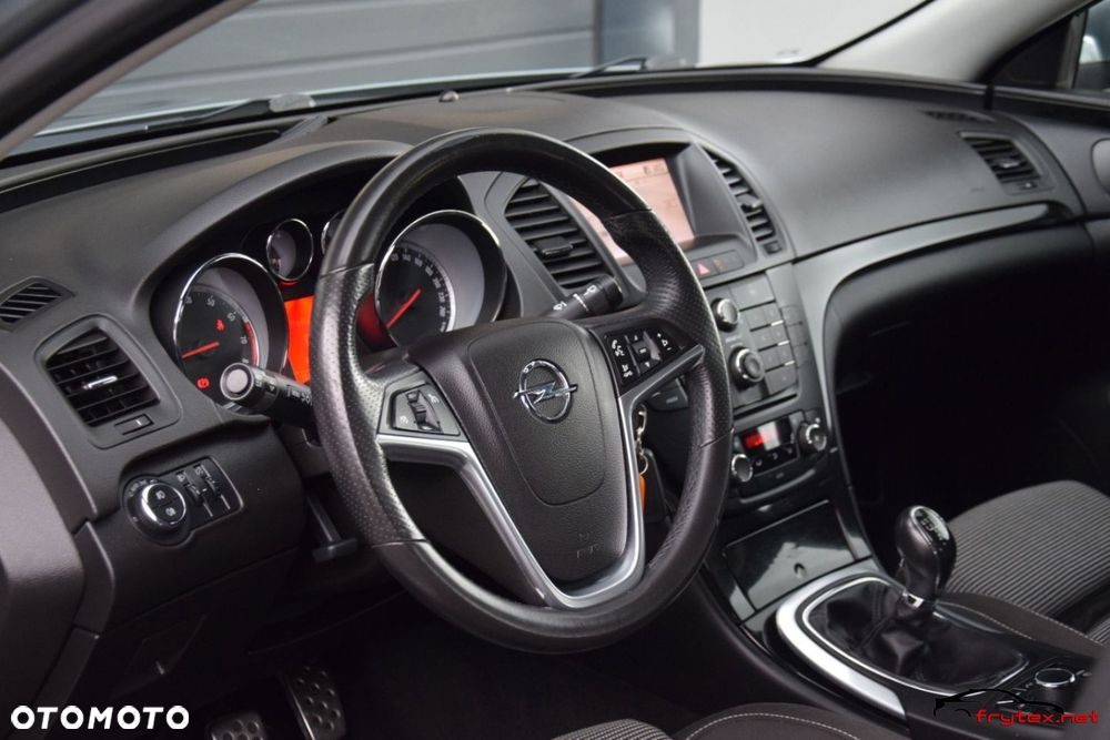 Opel Insignia - 17