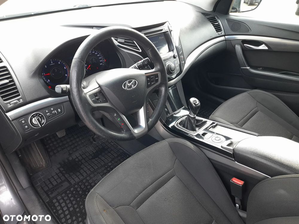 Hyundai i40 1.7 CRDi Comfort + - 9