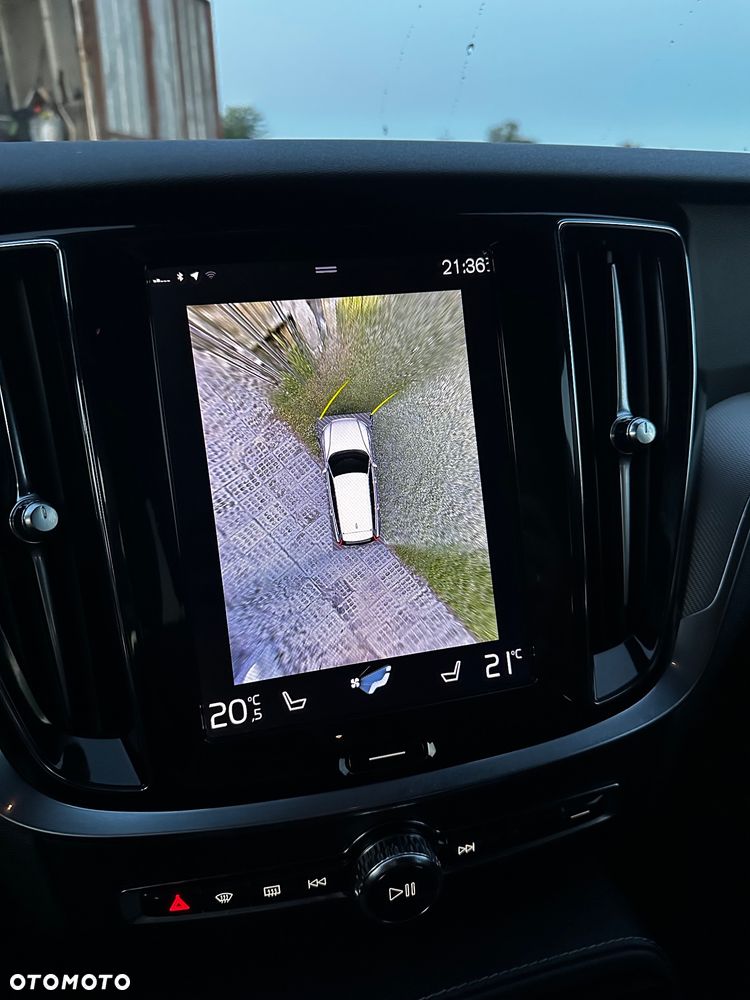 Volvo V60 T6 AWD Recharge Geartronic RDesign - 23
