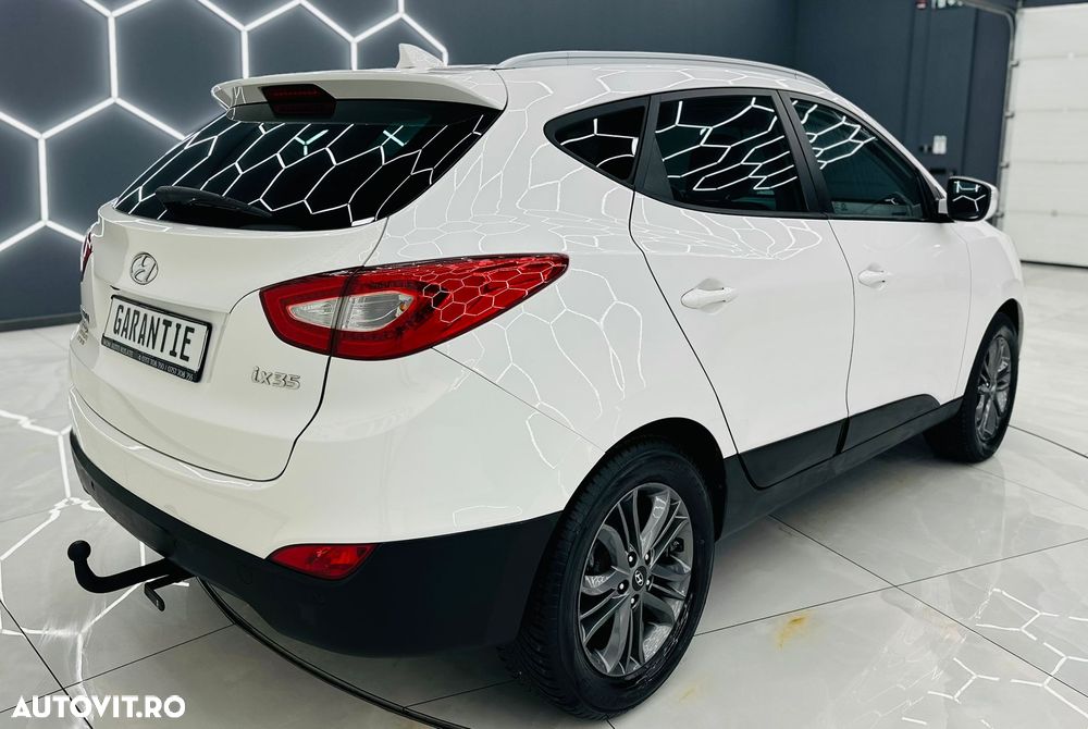 Hyundai ix35 blue 1.6 2WD Finale Silver - 4