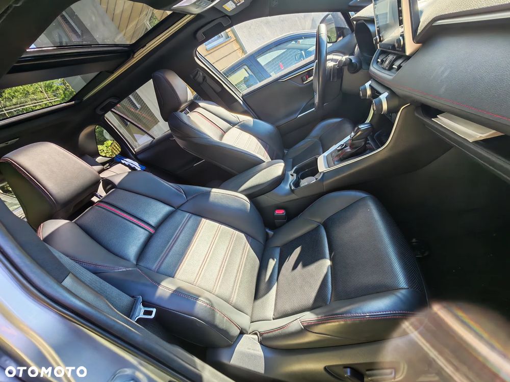 Toyota RAV4 - 13