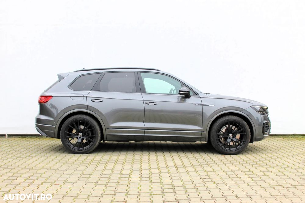 Volkswagen Touareg 3.0 V6 e-Hybrid 4Motion Aut. R - 6