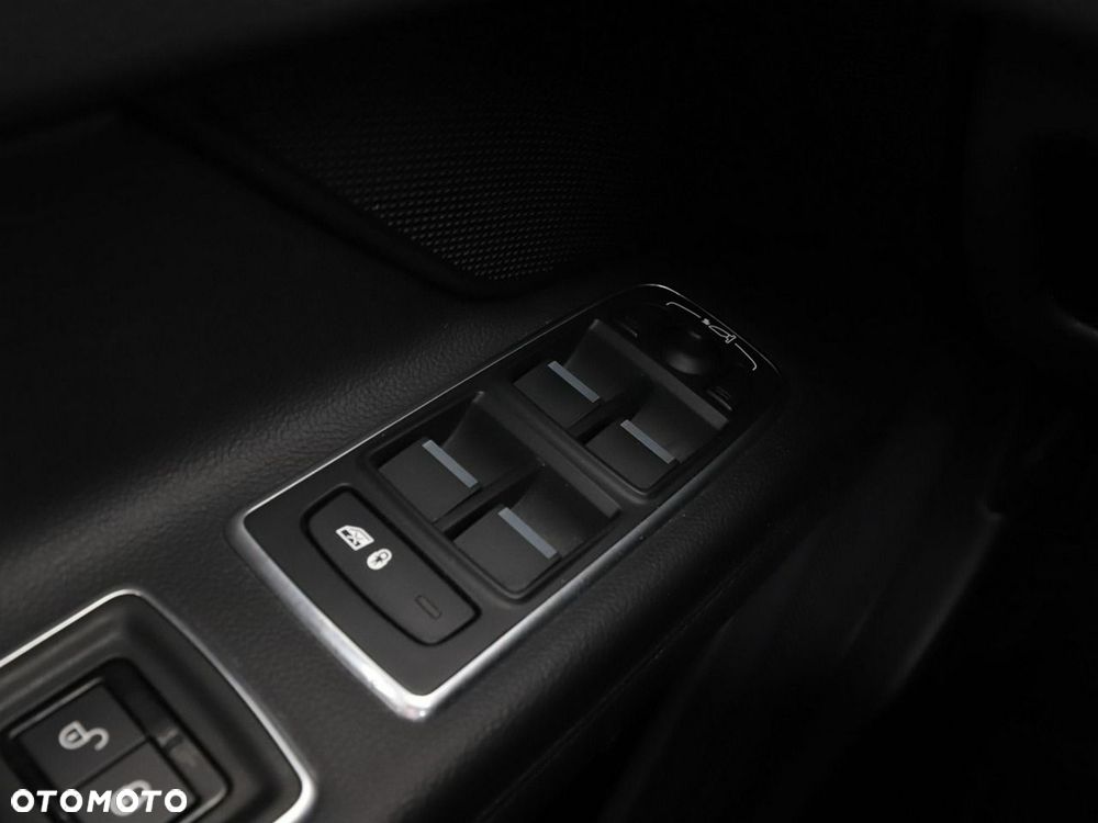 Jaguar XF E-Performance Prestige - 36