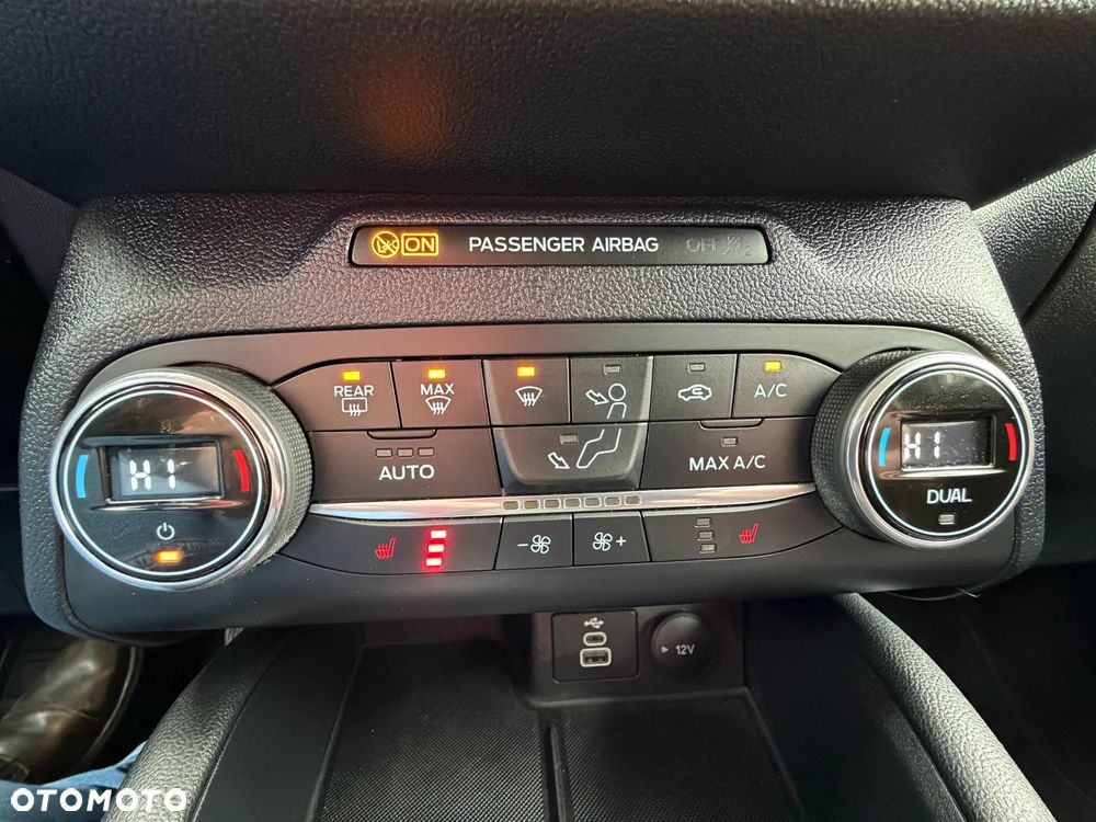 Ford Kuga 2.0 EcoBlue 4x4 ST-LINE - 37