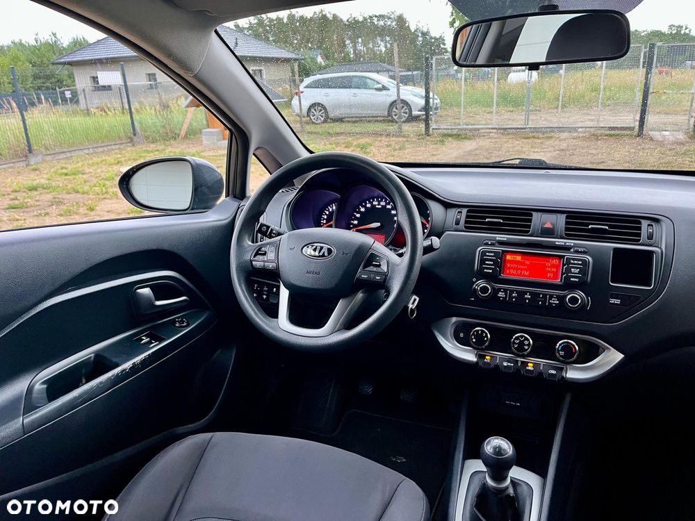 Kia Rio 1.2 Attract - 19