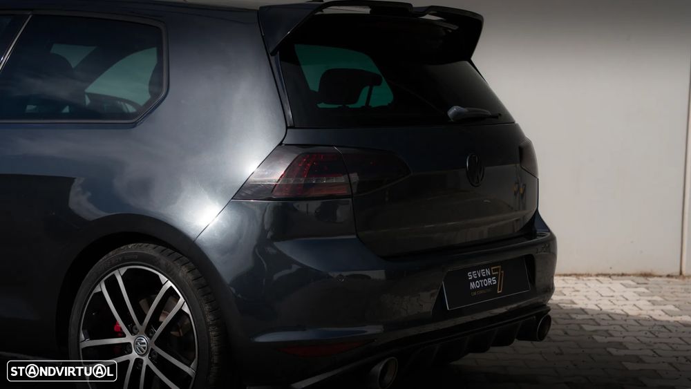 VW Golf 2.0 TDi GTD DSG - 11
