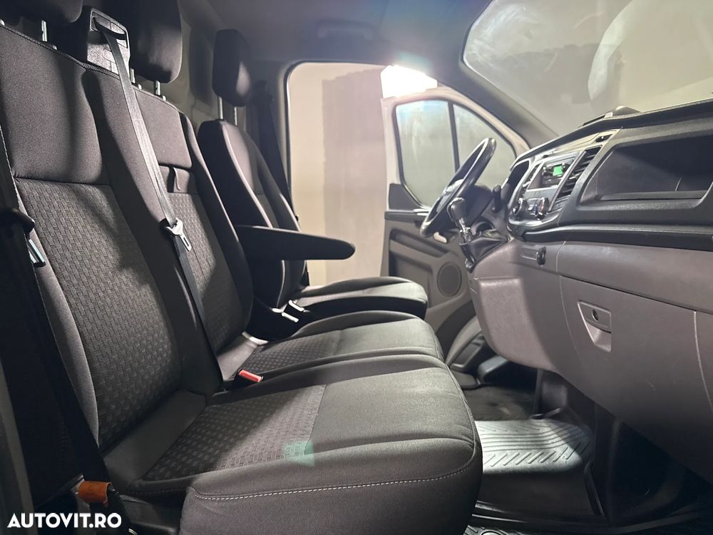 Ford Transit - 11