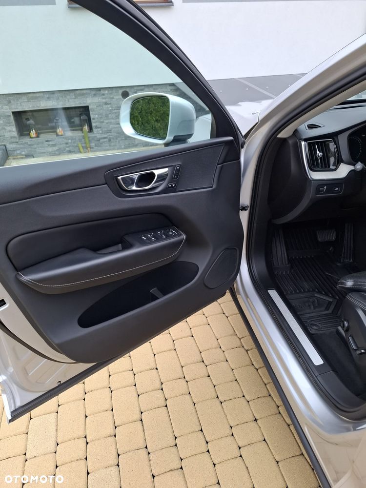 Volvo XC 60 T6 AWD Inscription - 8