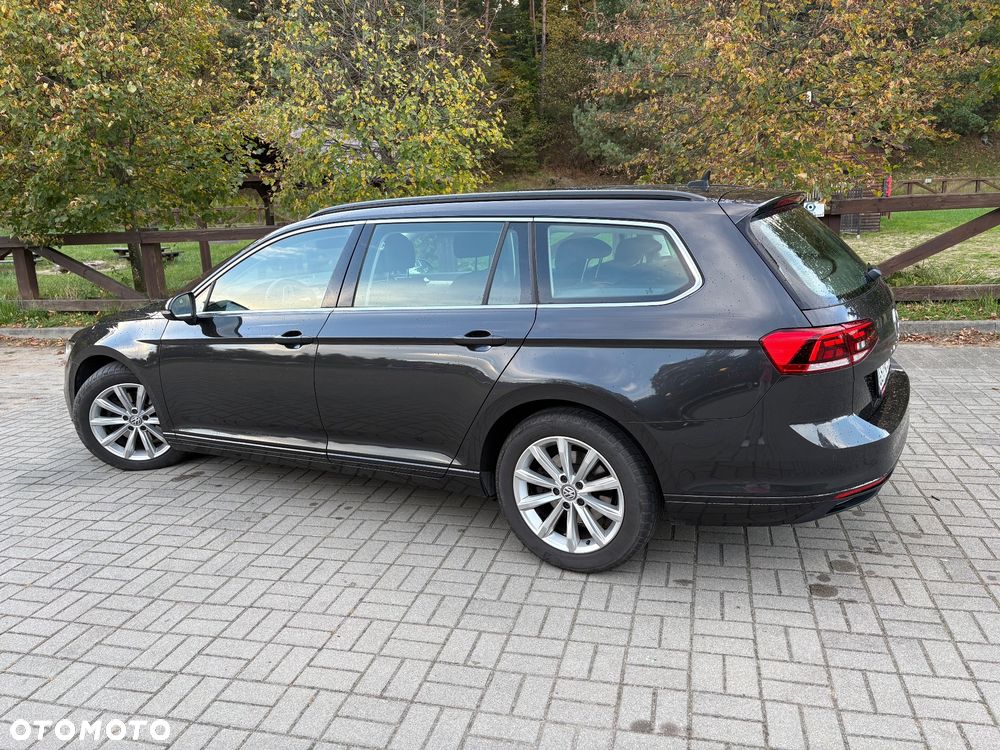 Volkswagen Passat - 14