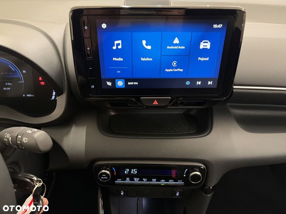 Toyota Yaris Hybrid 1.5 Style - 16