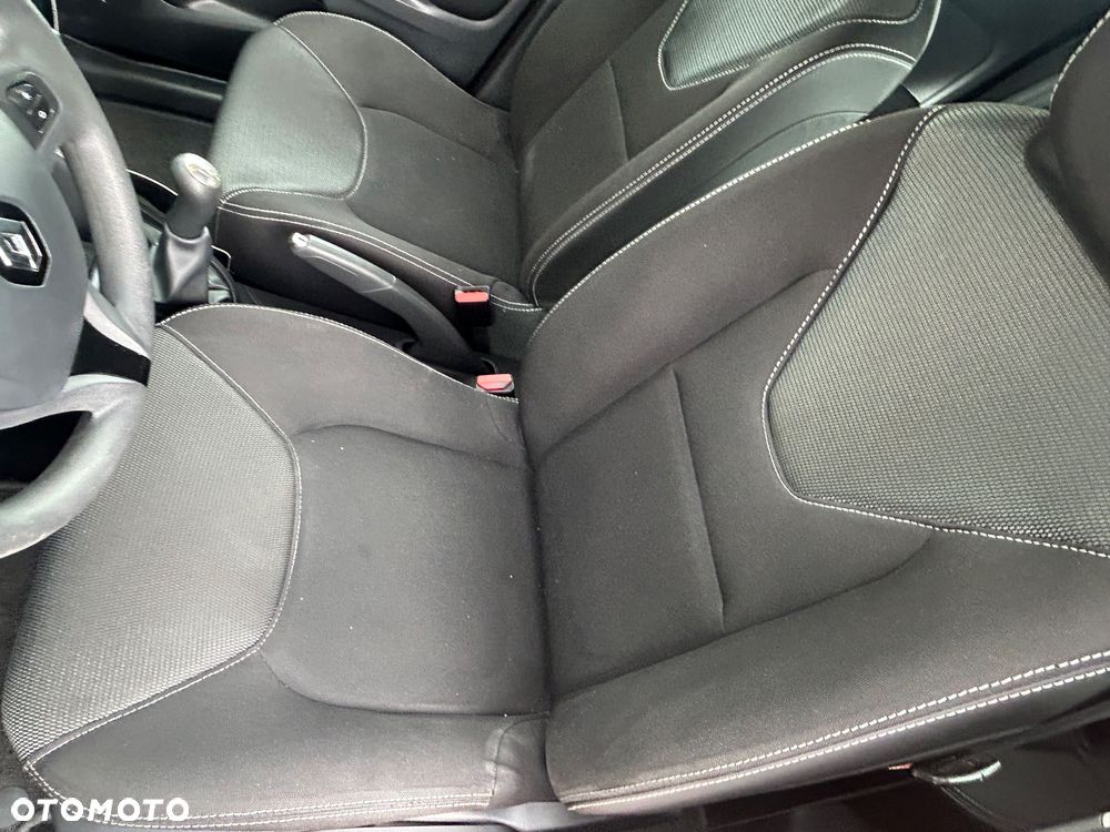 Renault Clio TCe 90 Limited - 13